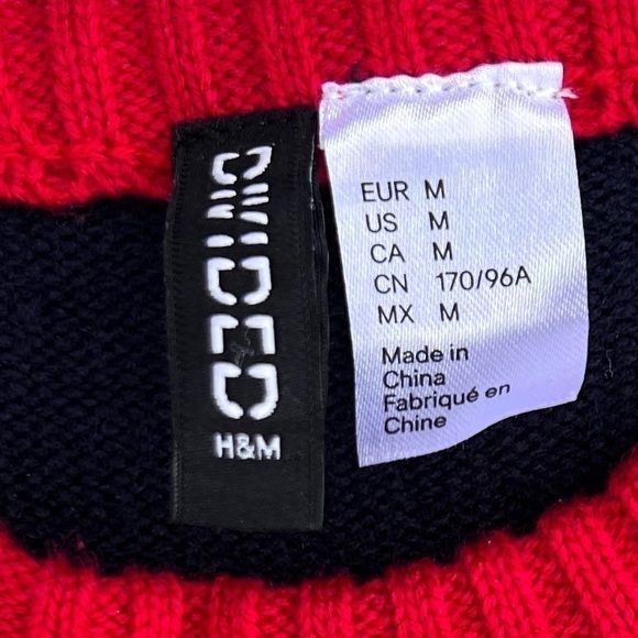 𝅺h & M DIVIDED Christmas Holiday Ugly Sweater Treat Your Elf size M - Picture 4 of 5